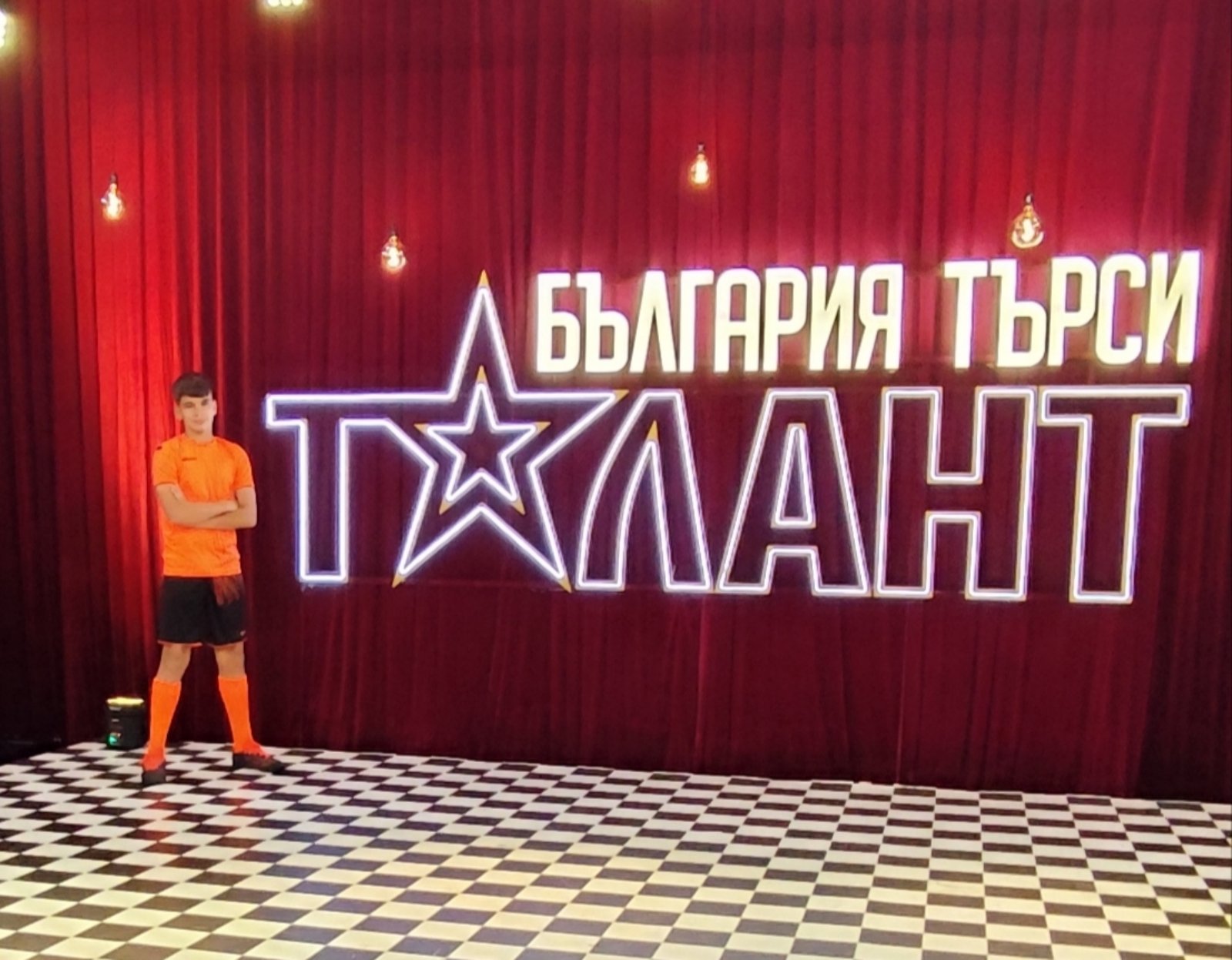 Осмокласникът Александър Паунов в „България търси талант“ – тази неделя от 20:00 часа