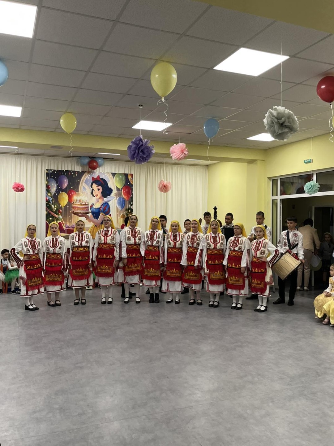 55 години ДГ „Снежанка“ и участието на малките ученици от ФА „Тракийска младост“ и мажоретния ни състав