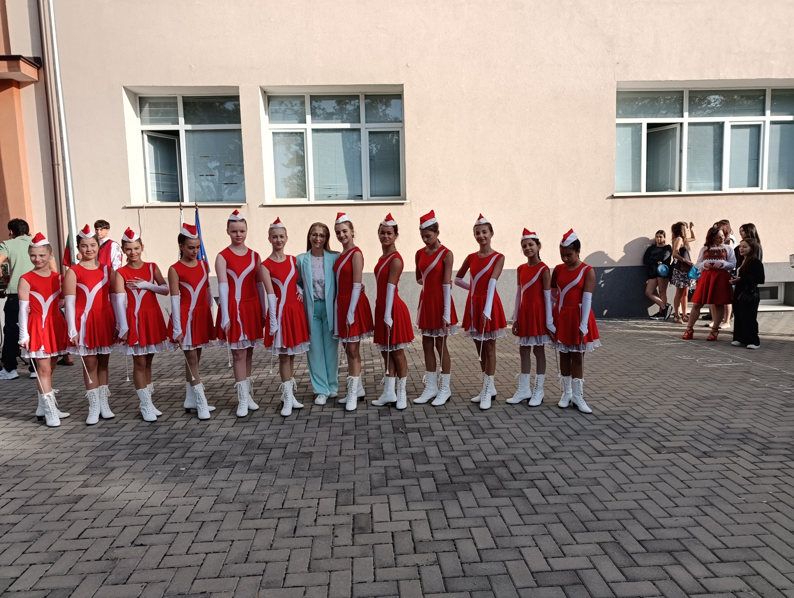 Мажоретен състав СУ Любен Каравелов